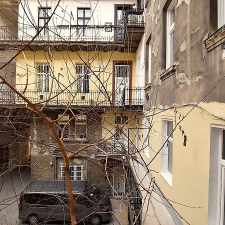 New Faces Design Apartment In Downtown Budapest Bagian luar foto